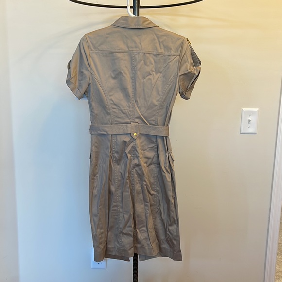 Calvin Klein khaki snap dress with belt - Picture 2 of 3